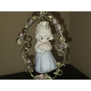 Precious Moments 261599 In Gods Beautiful Garden Of Love Porcelain Ornament